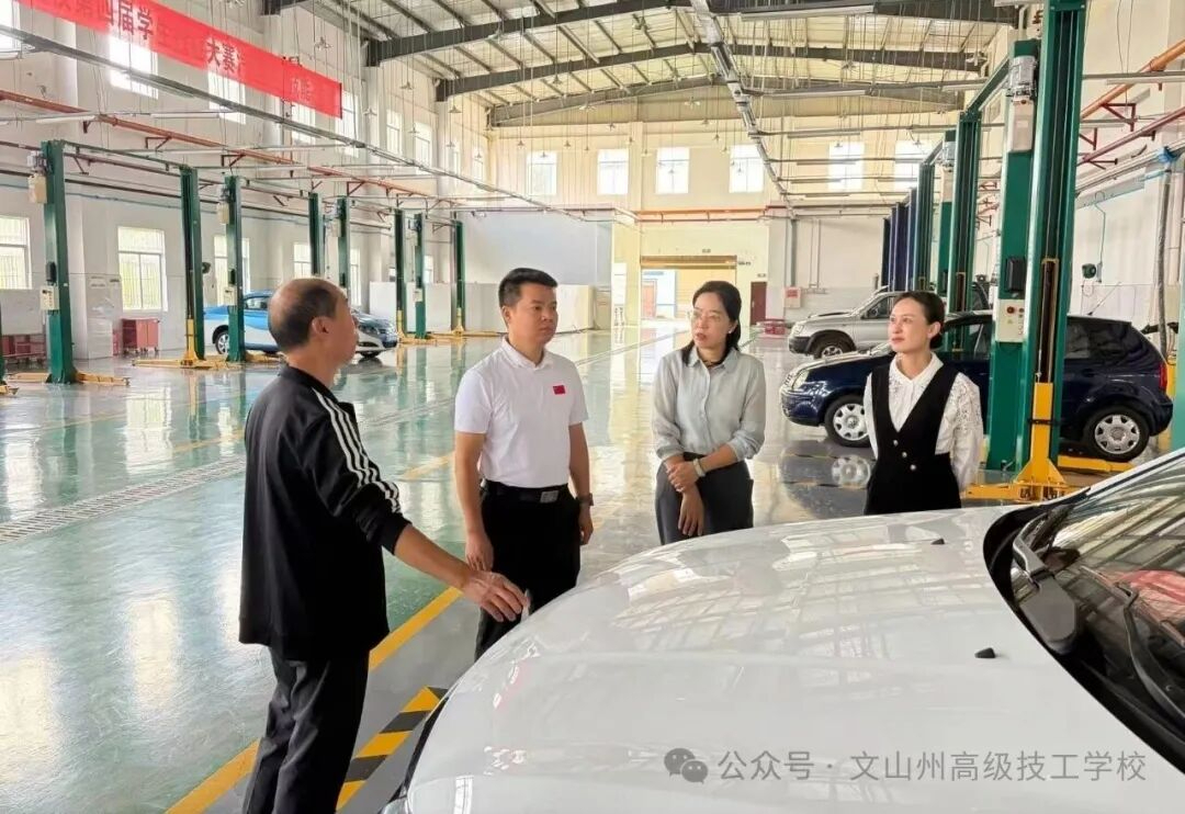 团州委书记李阳呈一行莅临我校调研指导